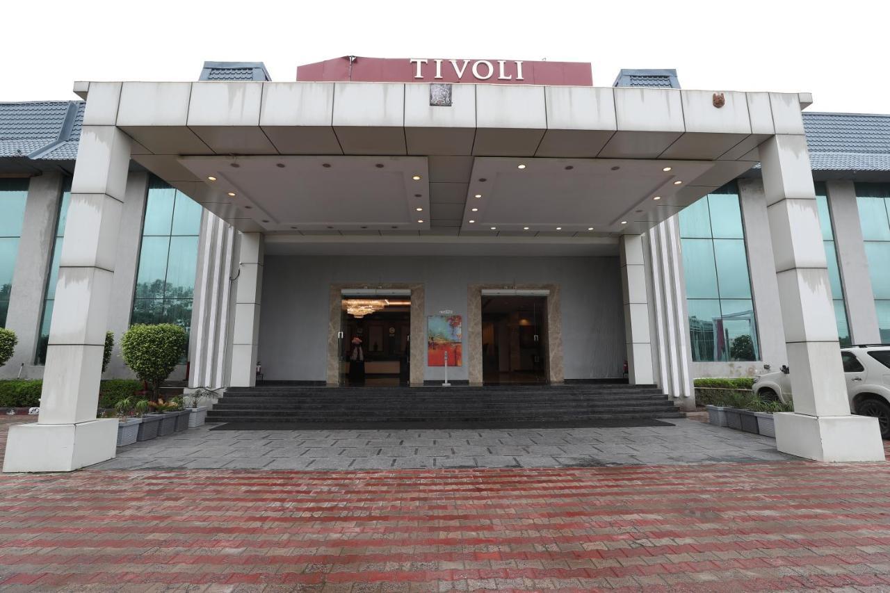 Tivoli Royal Palace Janauli Exterior foto